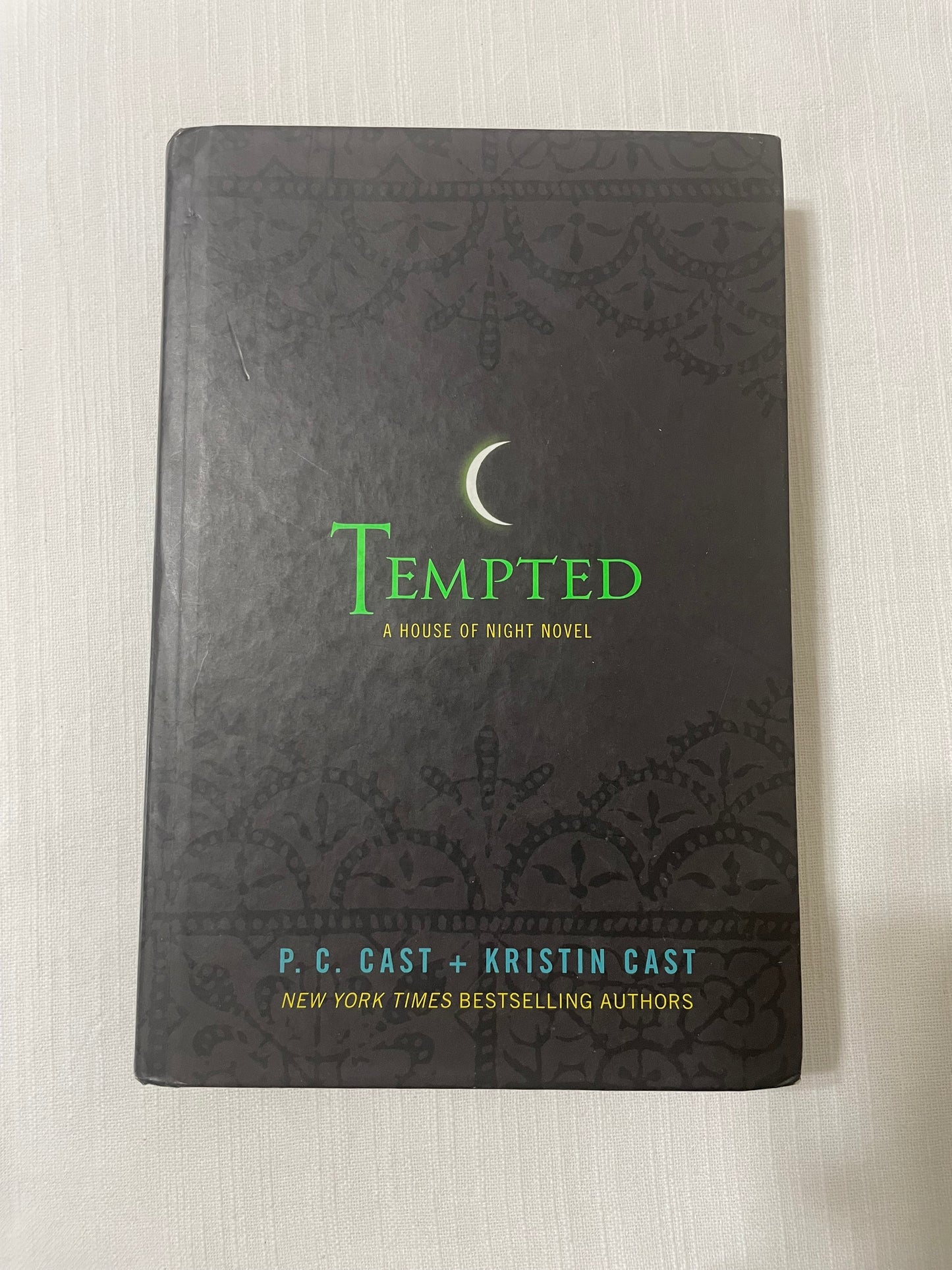 Tempted: A House of Night Novel-P.C. Cast and Kristin Cast
