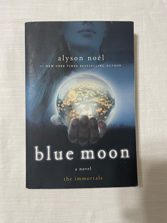 Blue Moon-Alyson Noël