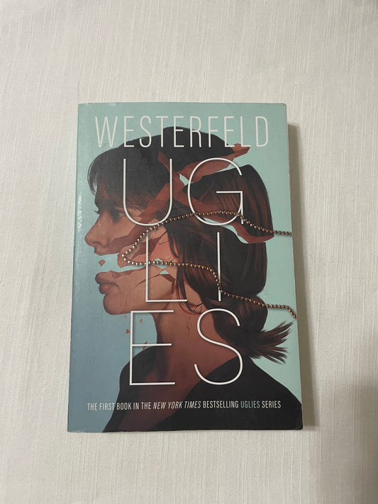 Uglies-Scott Westerfeld