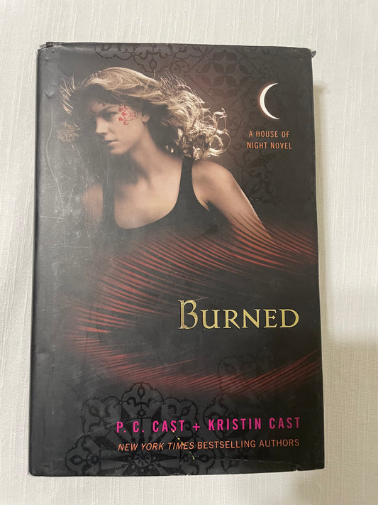 Burned: A House of Night Novel-P.C. Cast and Kristin Cast